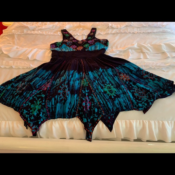 Summer dress never worn Brand new - Picture 5 of 10